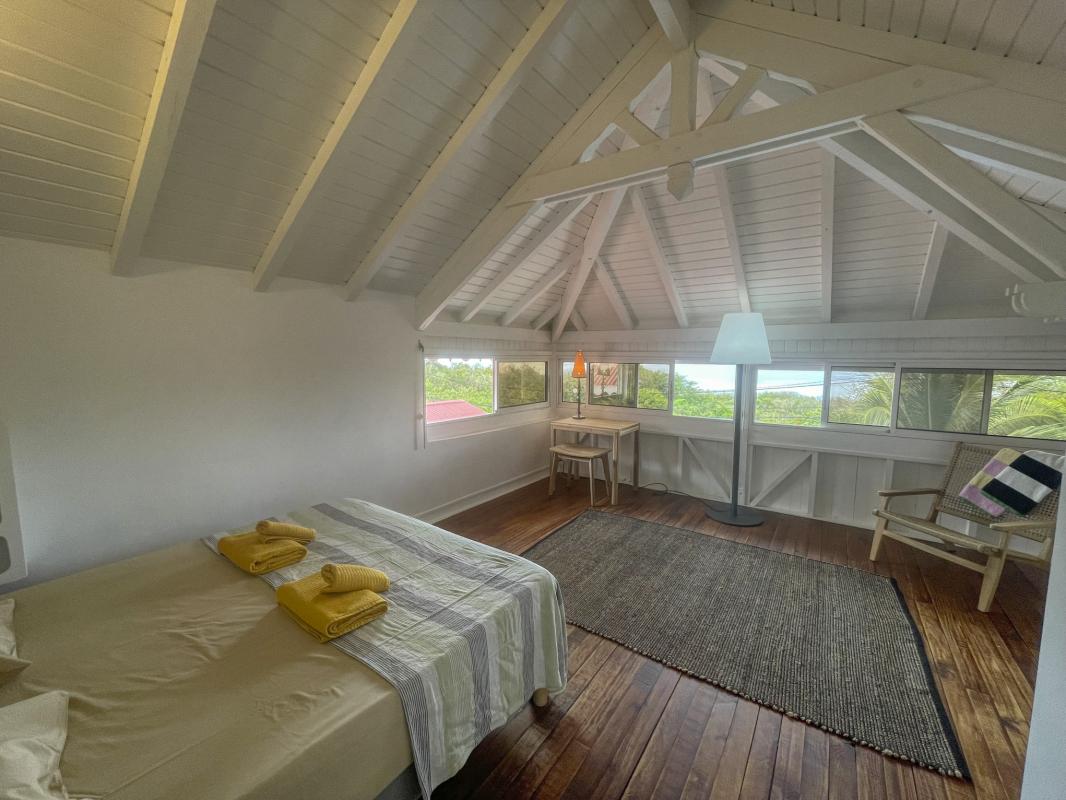 31.Location villa piscine vue mer Saint François  Guadeloupe_Chambre 2 Etage